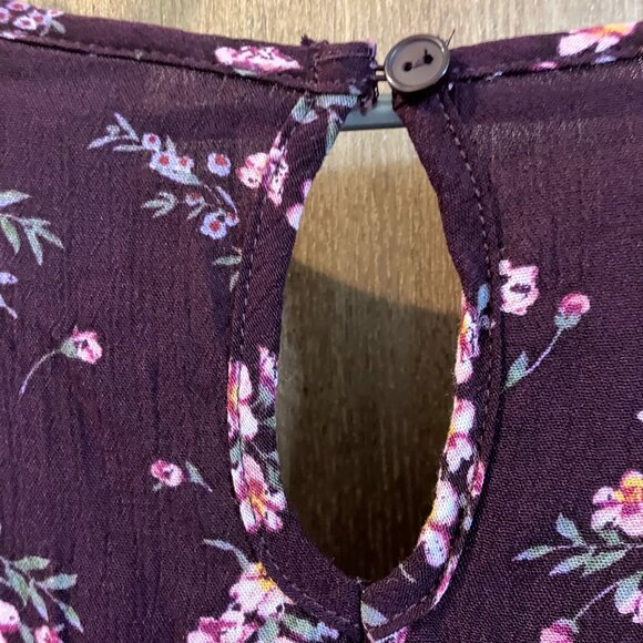 belle du jour So In Love V Neck Short‎ Sleeve Blouse - Picture 3 of 6